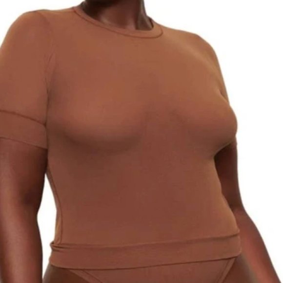 SKIMS Tops - 1275. NWT SKIMS Summer mesh tshirt